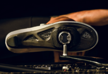 Emerging Gear: EDC PopSocket, Travel Washing Machine, and More | 2021-03-18