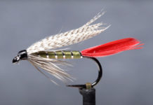 Video: How to Tie the Grizzly King