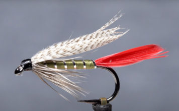 Video: How to Tie the Grizzly King