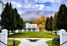 7 Fascinating Events That All Took Place In This Historic Vermont Hotel