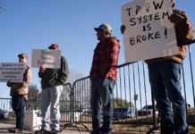 Oystermen bouyed by controversial Parks and Wildlife decision, conservationists disappointed | Premium