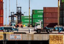 White House urged to shepherd labor talks at West Coast ports