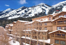 The 10 Coziest Mountain Lodges in the U.S.