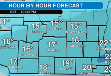 Light snow Friday, but heavy snow possible in southern Wisconsin Saturday. See how much may fall